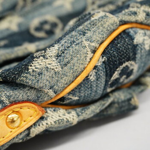 Louis Vuitton Monogram Denim Pleaty Leie Handbag - Picture 5 of 9